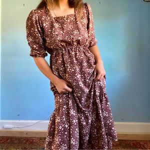 Floral midi puff sleeve square neck dress